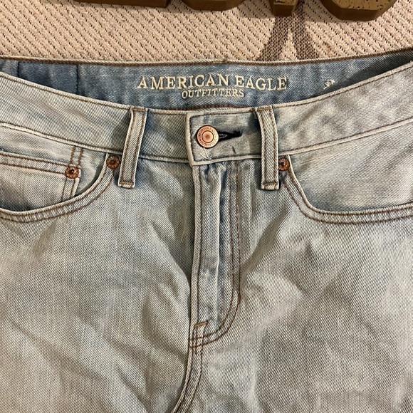 American Eagle Outfitters distressed light wash mini denim skirt - Picture 9 of 17